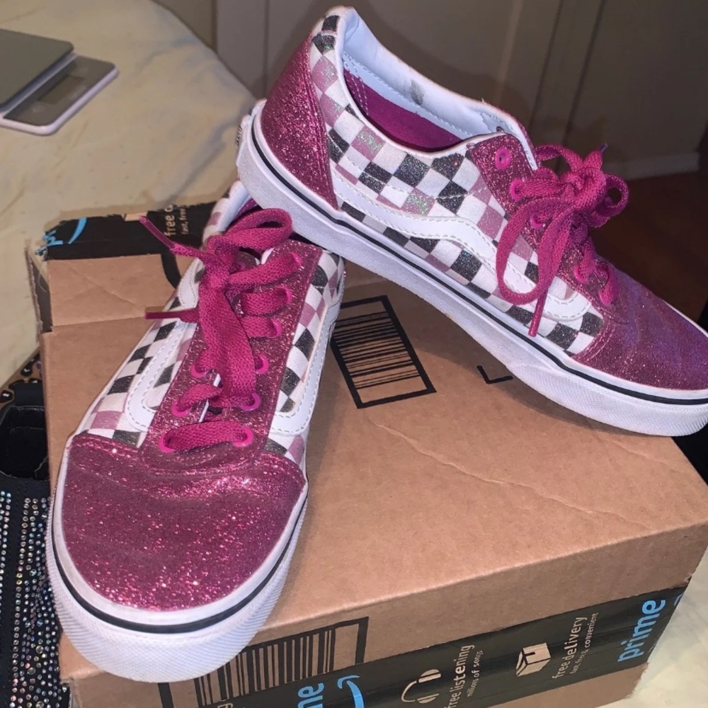 Vans sneakers size 4.0